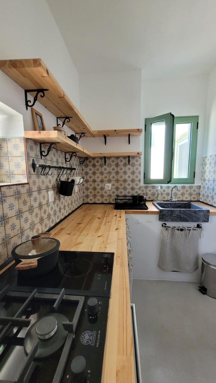 Makariospiti - Vera Malona Village